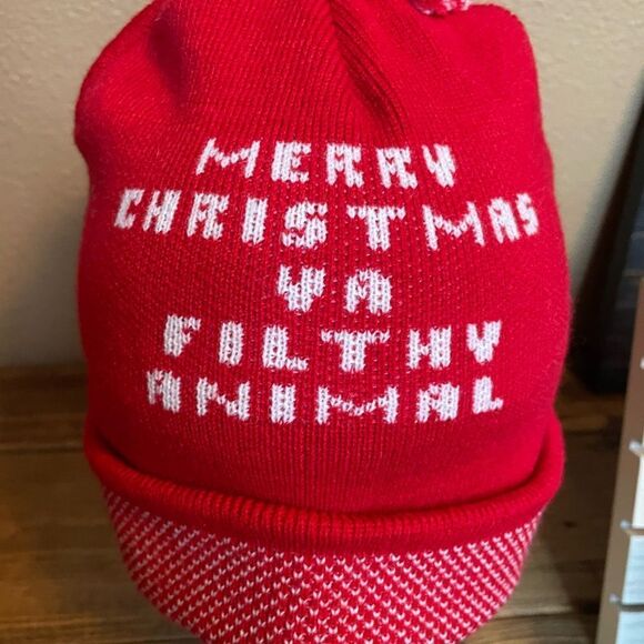 Home Alone Merry Christmas Ya Filthy Animal Adult Knit Pom Hat - Picture 7 of 11